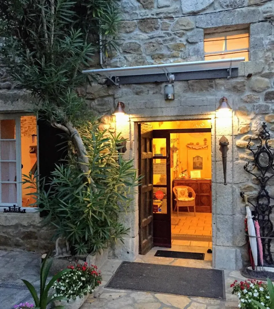 Le Manoir Du Raveyron Hotel Vallon-Pont-d'Arc