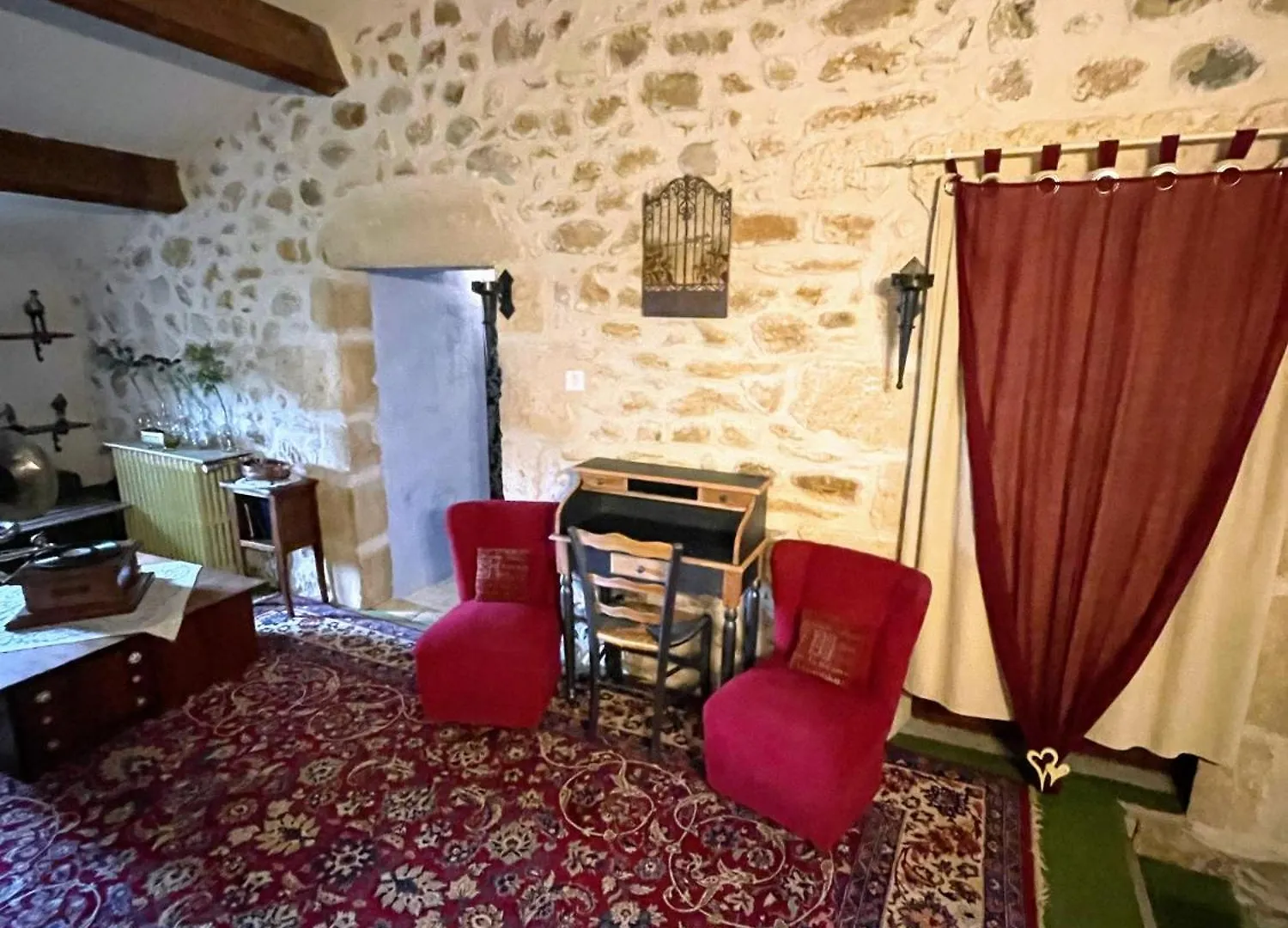 Le Manoir Du Raveyron Hotel Vallon-Pont-dʼArc