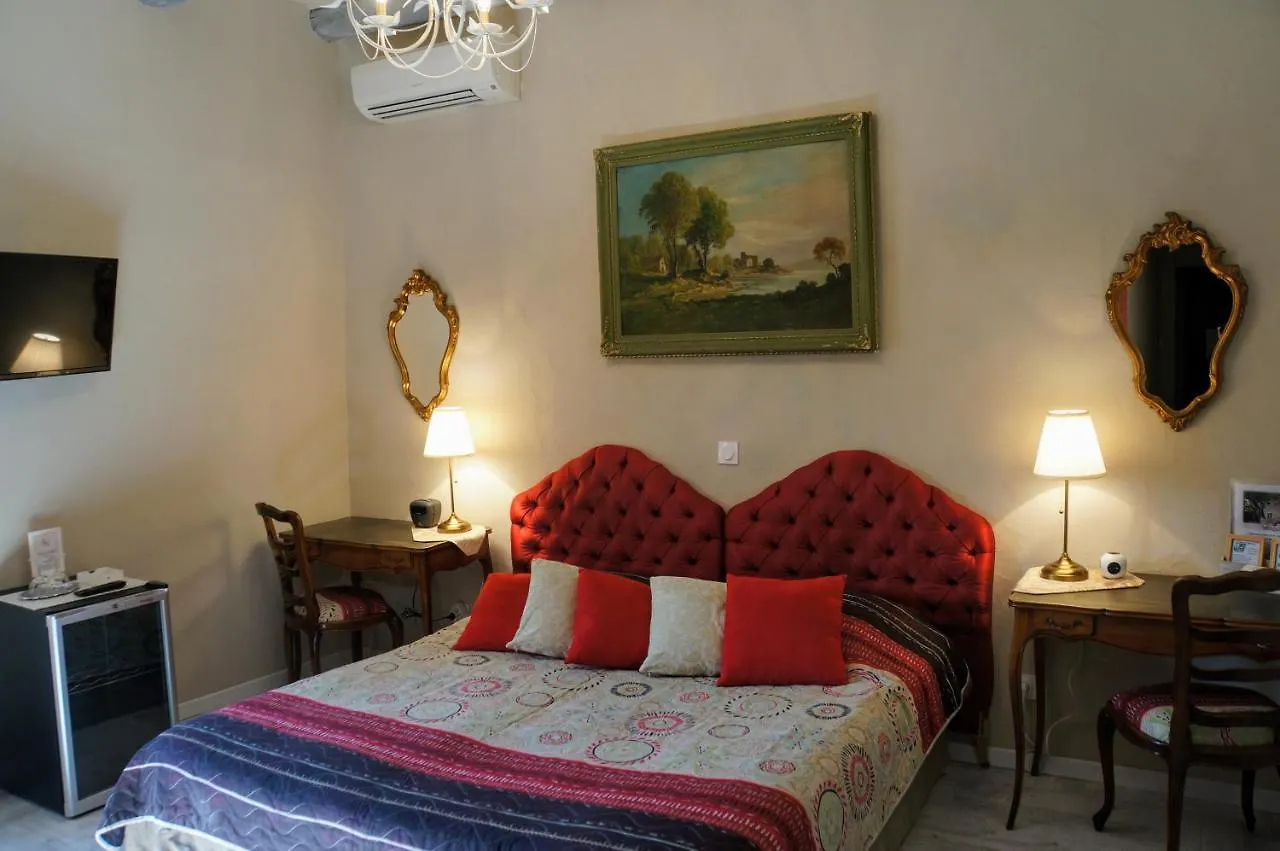 Le Manoir Du Raveyron Hotel Vallon-Pont-dʼArc 3*,